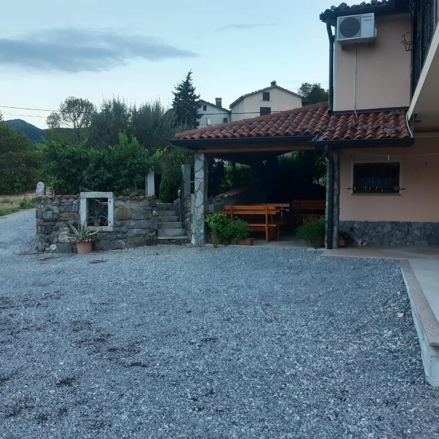 Apartma In Sobe Pilih Vipava Exterior foto