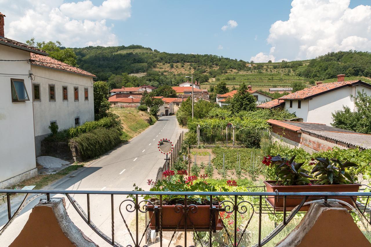 Apartma In Sobe Pilih Vipava Exterior foto