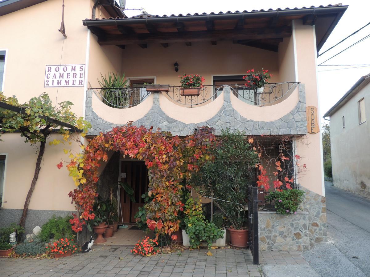 Apartma In Sobe Pilih Vipava Exterior foto