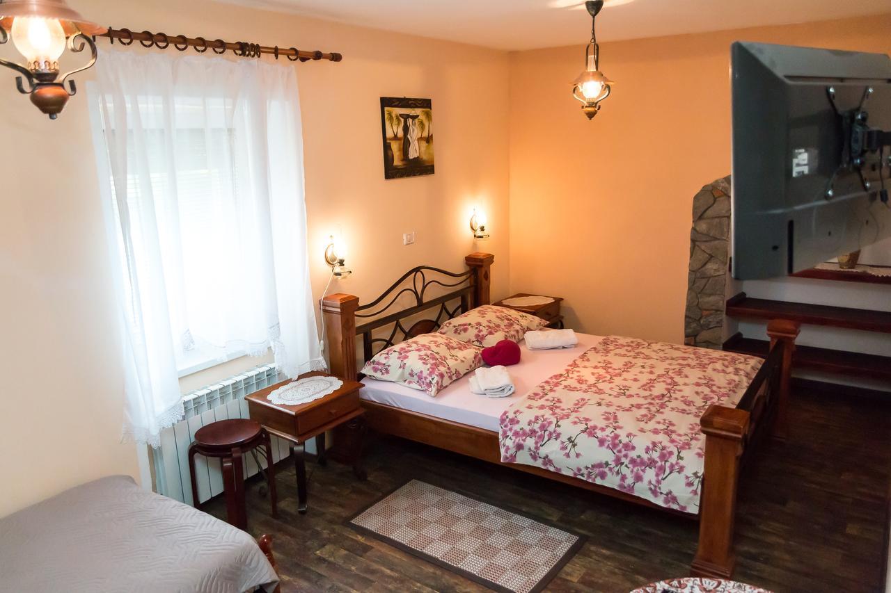 Apartma In Sobe Pilih Vipava Exterior foto